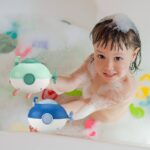 Little Cartoon Water Play Toy – Submarine and Rocket, Wind-Up Design