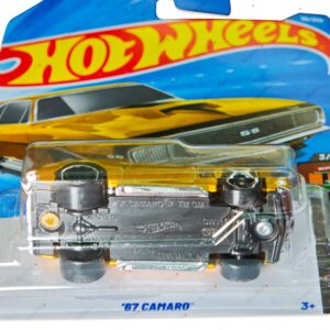 Hot Wheels '67 Chevrolet Camaro SS metalflake gold 1:64 scale die-cast car from HW Dream Garage series