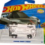 Hot Wheels Pagani Zonda Cinque 1:64 scale pearl white die-cast car from the 2026 Exoticars series