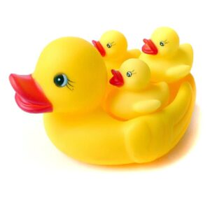 Classic squeaky yellow nesting rubber ducks set with mama duck and three baby ducklings for baby bath time